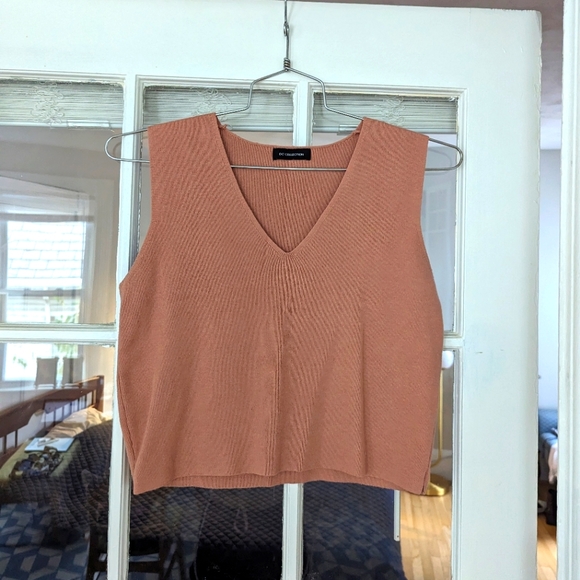 Mauve Knit V Neck Business Casual Vest - Picture 1 of 3